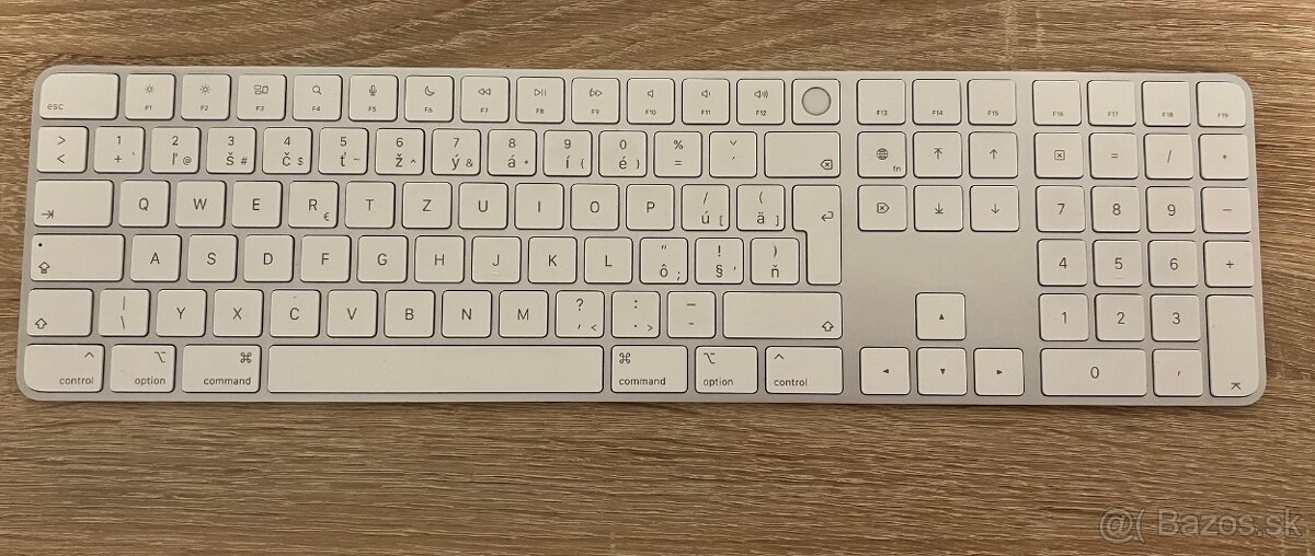 Apple Magic Keyboard (2021) s Touch ID a Numerickou časťou -