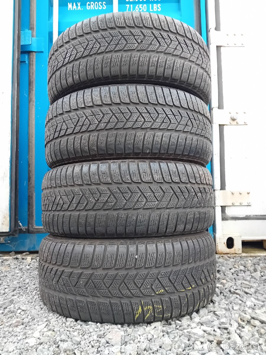 245/50R18 Pirelli RFT 2023/21