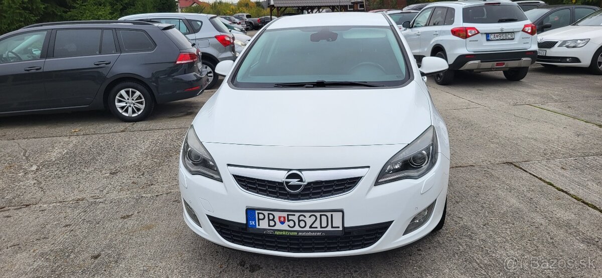 Opel Astra 1.7 CDTI  Sport rok 2012