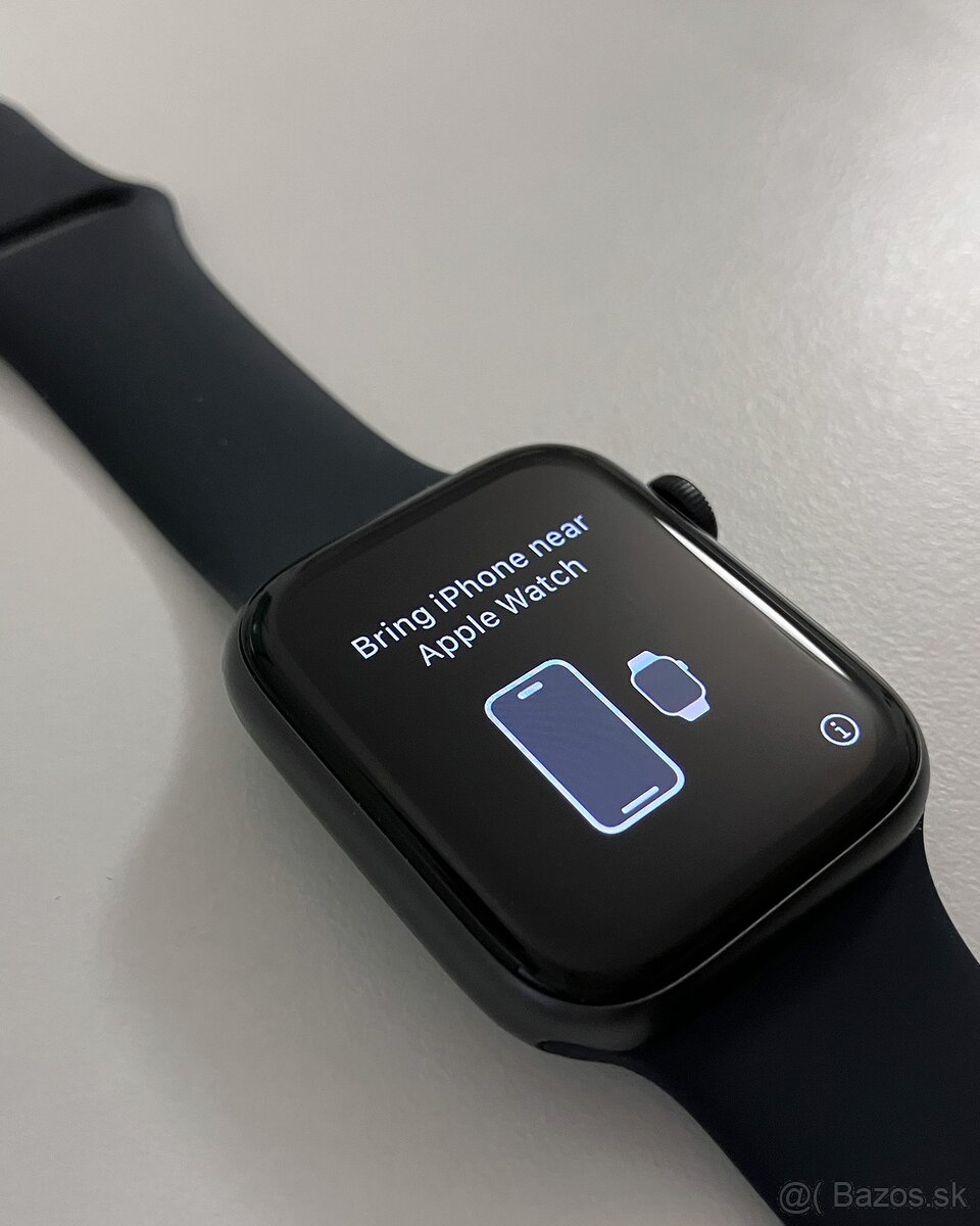 Apple Watch SE 44mm Space Grey