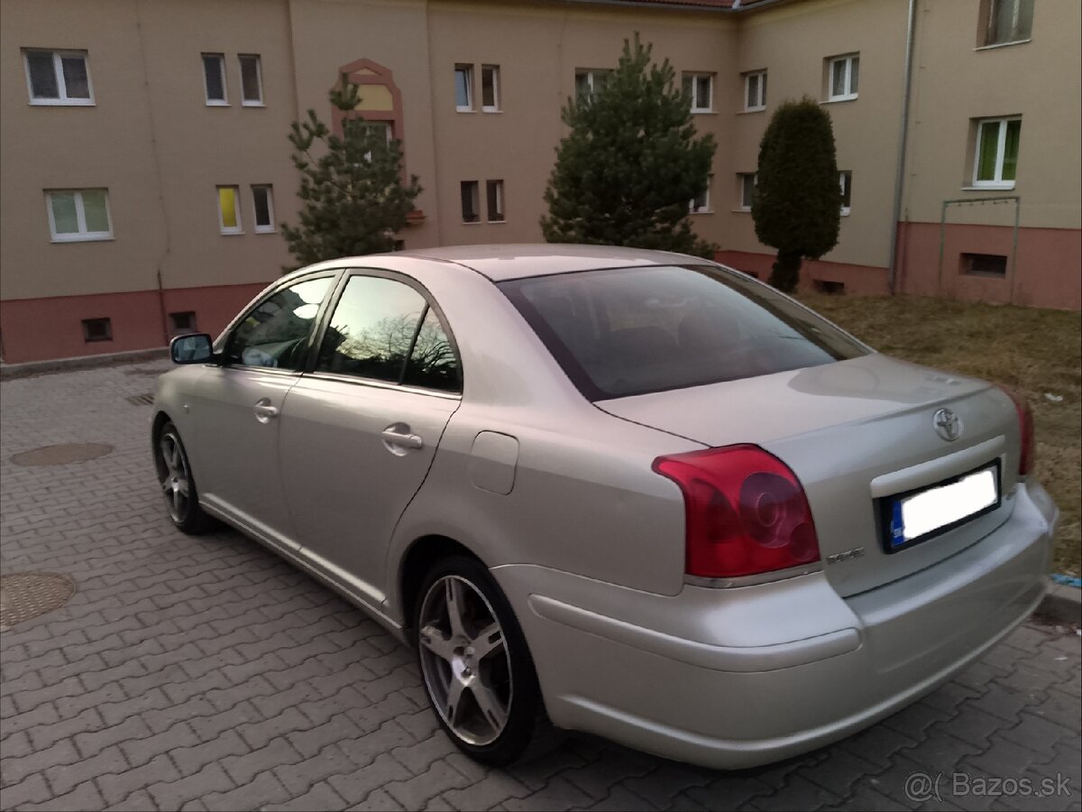 Toyota Avensis 2, 0 D-4D SEDAN