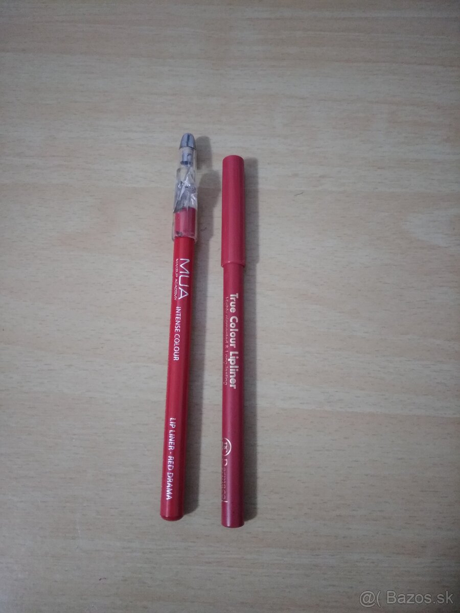 Damska konturovacia ceruzka na pery 1+1