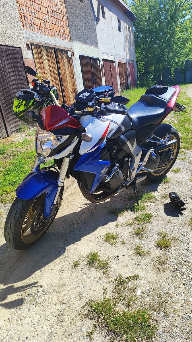 Honda cb 1000r