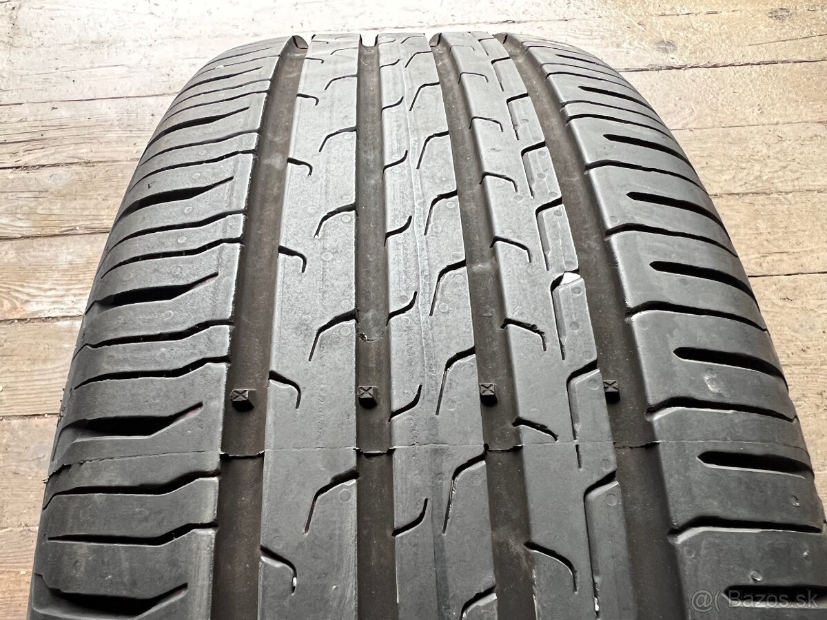 215/60R17 96H Continental EcoContact 6