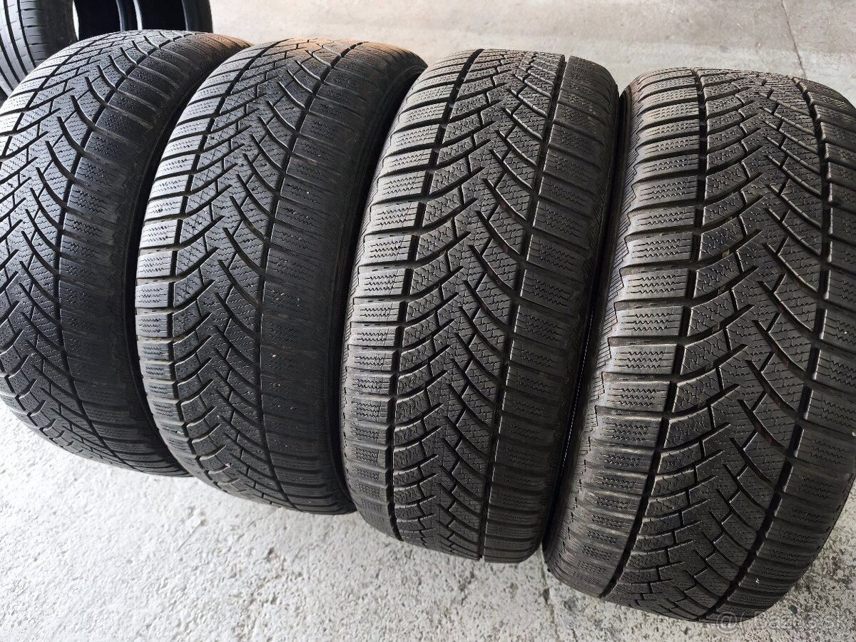 225/50 r17 zimné pneumatiky Semperit Speed Grip 3