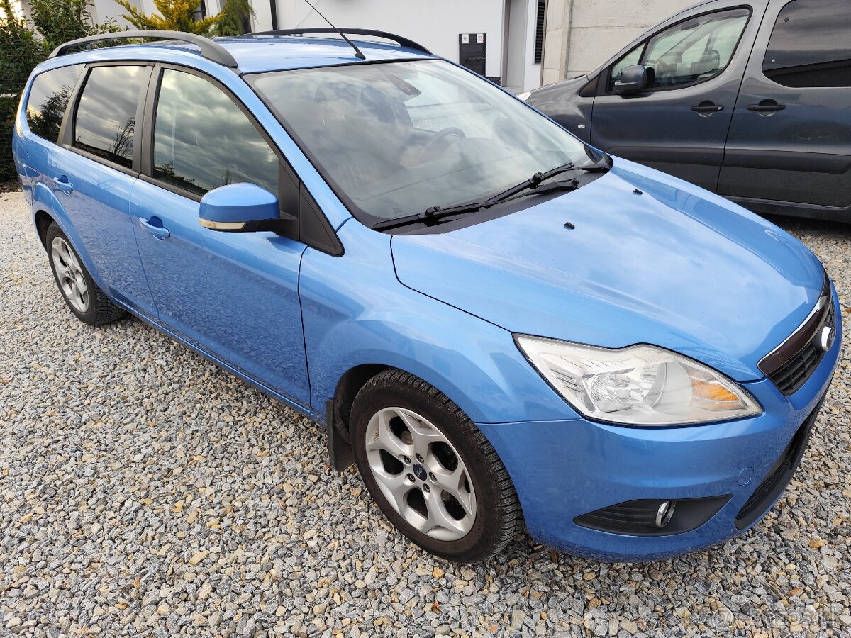 Ford Focus 1.6 benzín