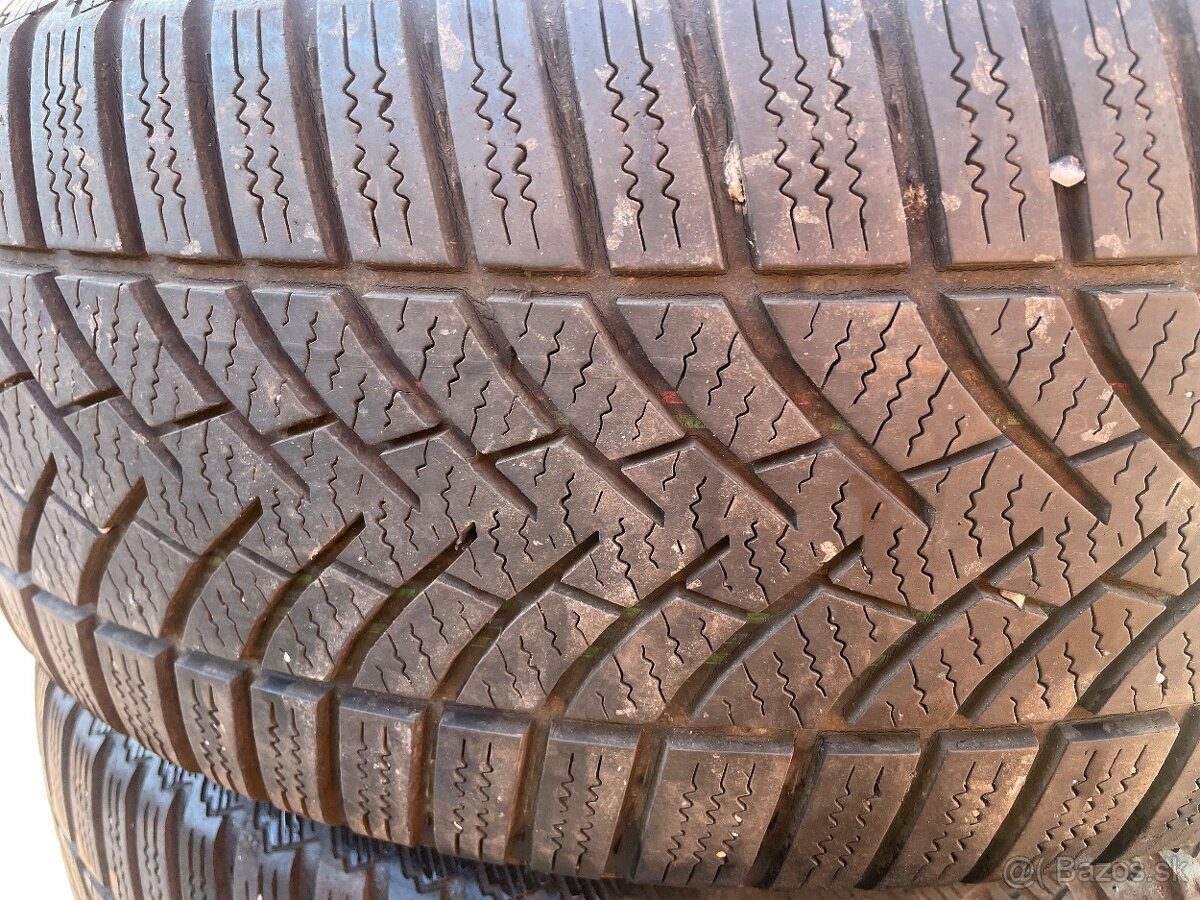 Zimné pneu.205/55R16