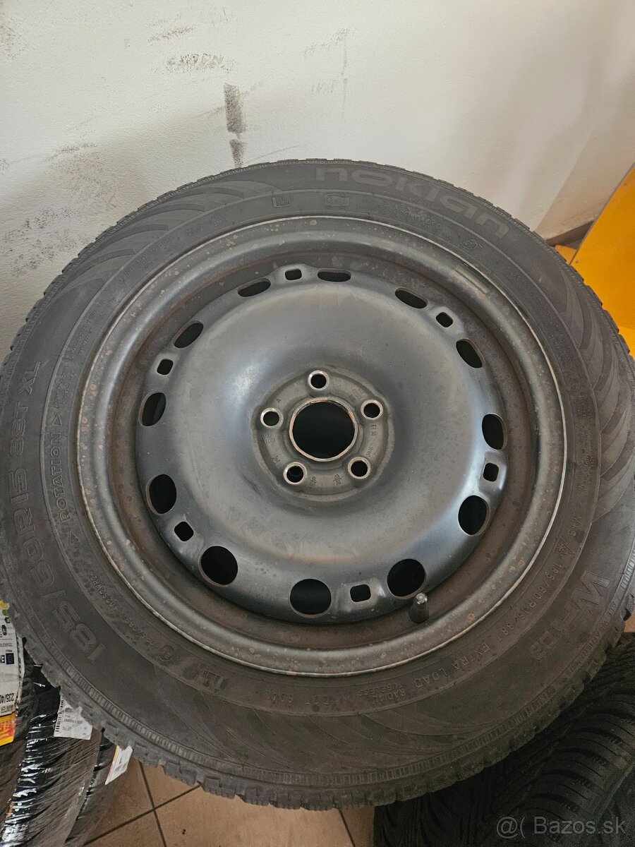 Plechové disky 5x100 + zimné pneu 185/60R15