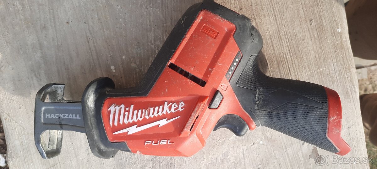 Milwaukee m12