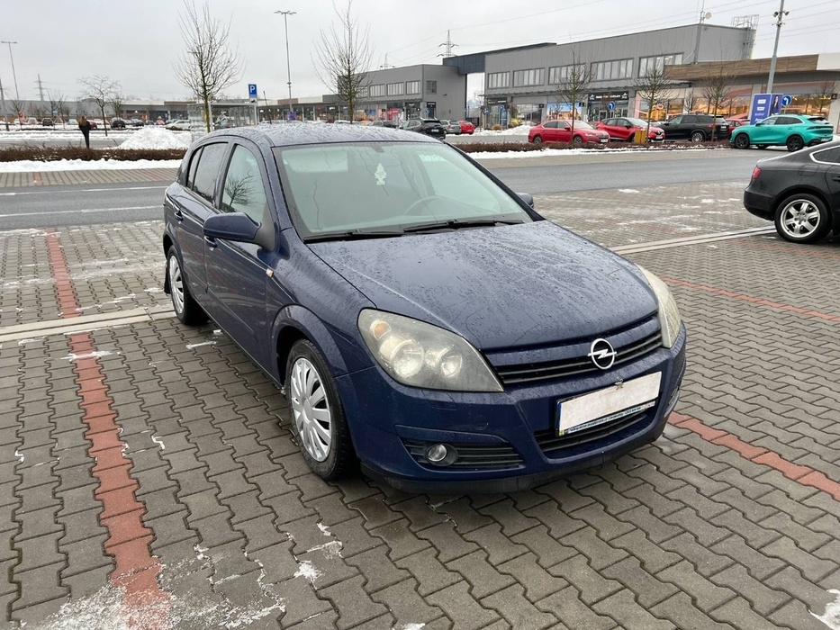 Opel Astra 1.7 CDTi 16V 74kw koup. ČR