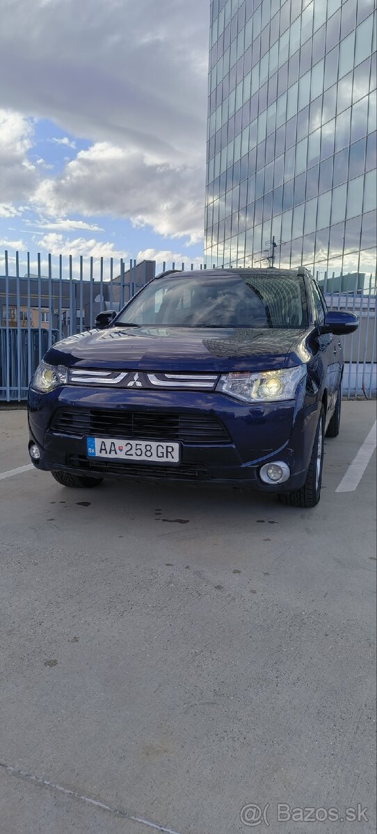 Mitsubishi Outlander 4x4 2,2 diesel automat