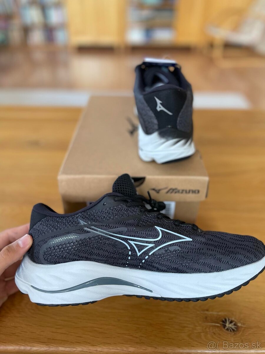 Mizuno Wave Rider 27 vel44 nové