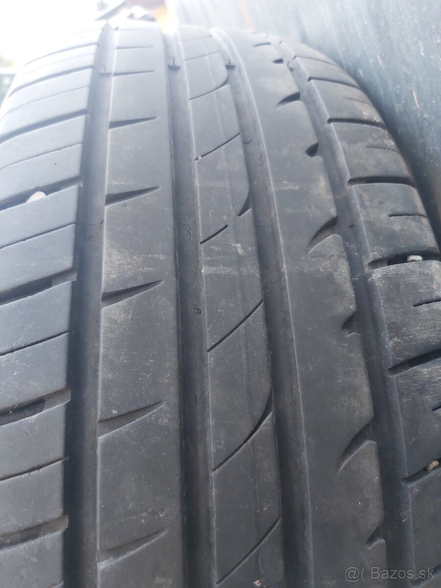 Pneumatiky 215/70 R16