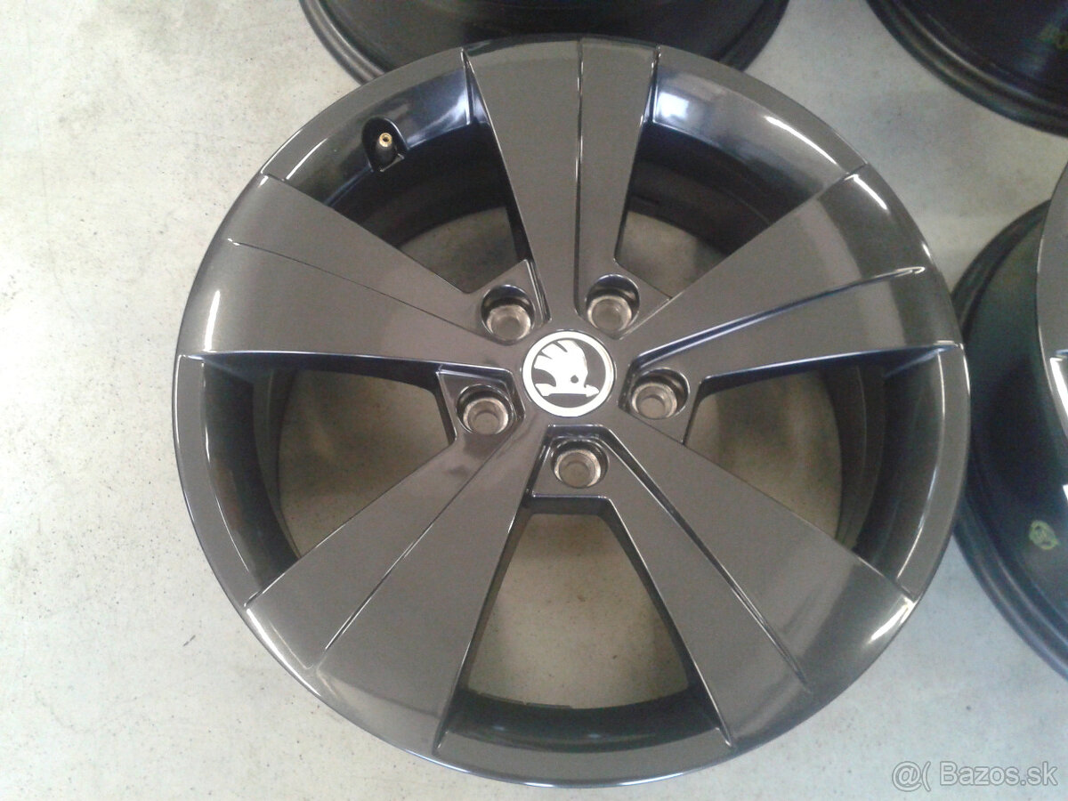 ALU disky 5x112 R17 6,5J ET41 ORIGINAL SKODA SUPERB 3