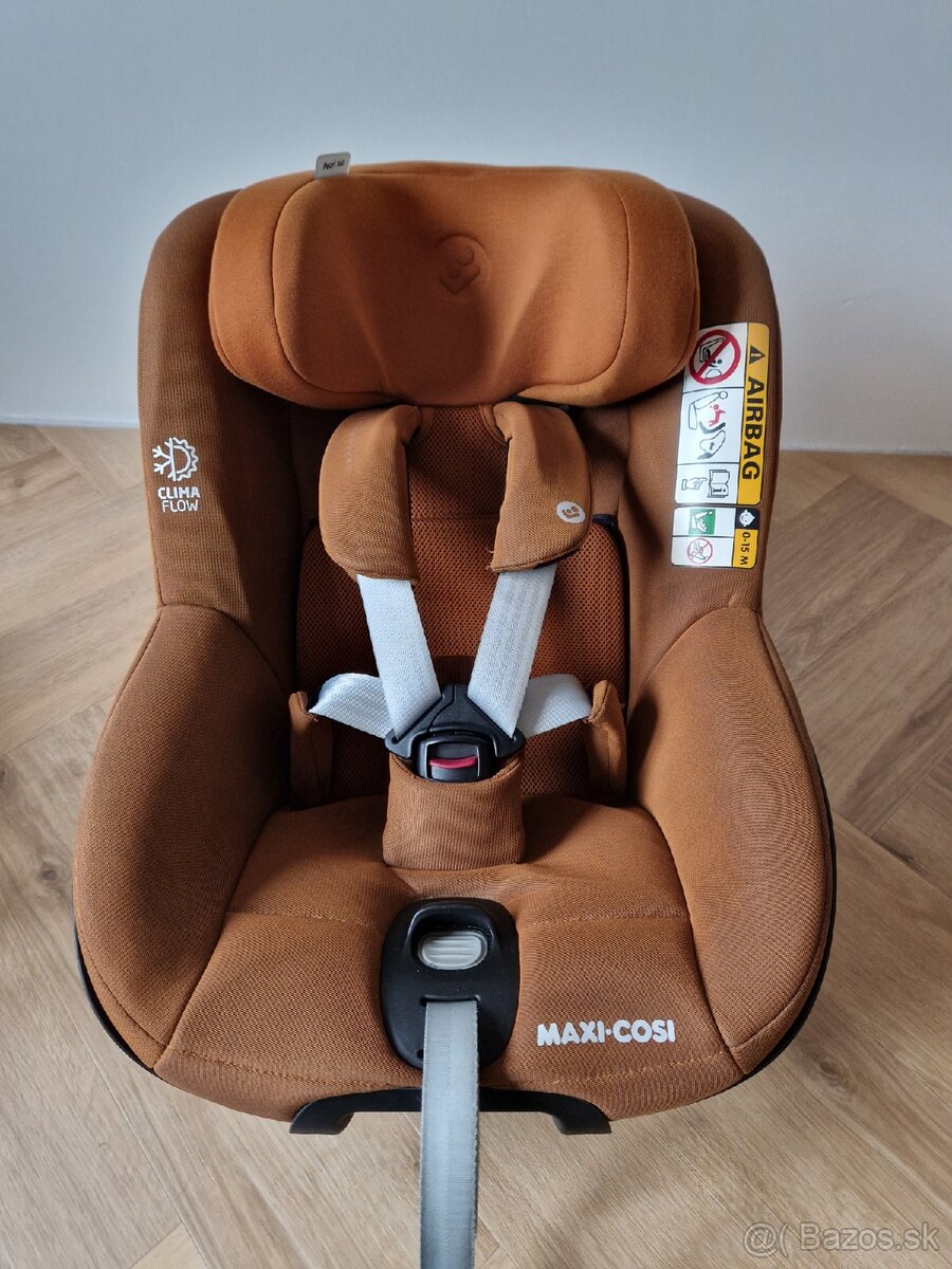 maxi cosi pearl 360 cognac + základňa Familyfix 360