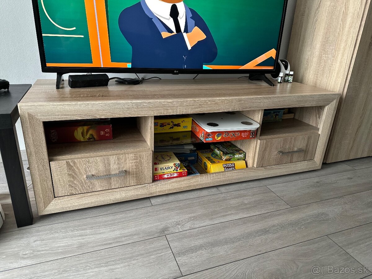 TV stolík