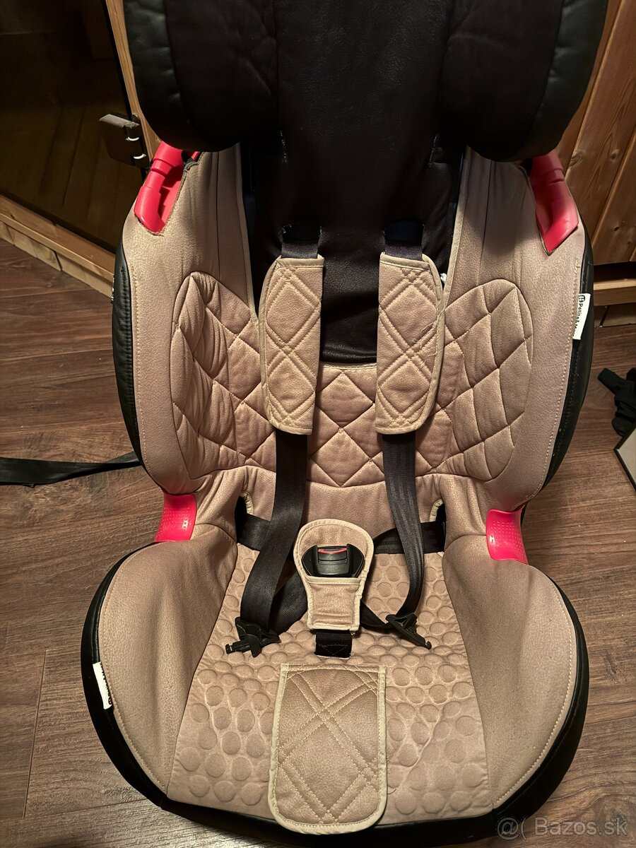 Predám autosedačku Petite&Mars Prime Isofix 2017 Champagne