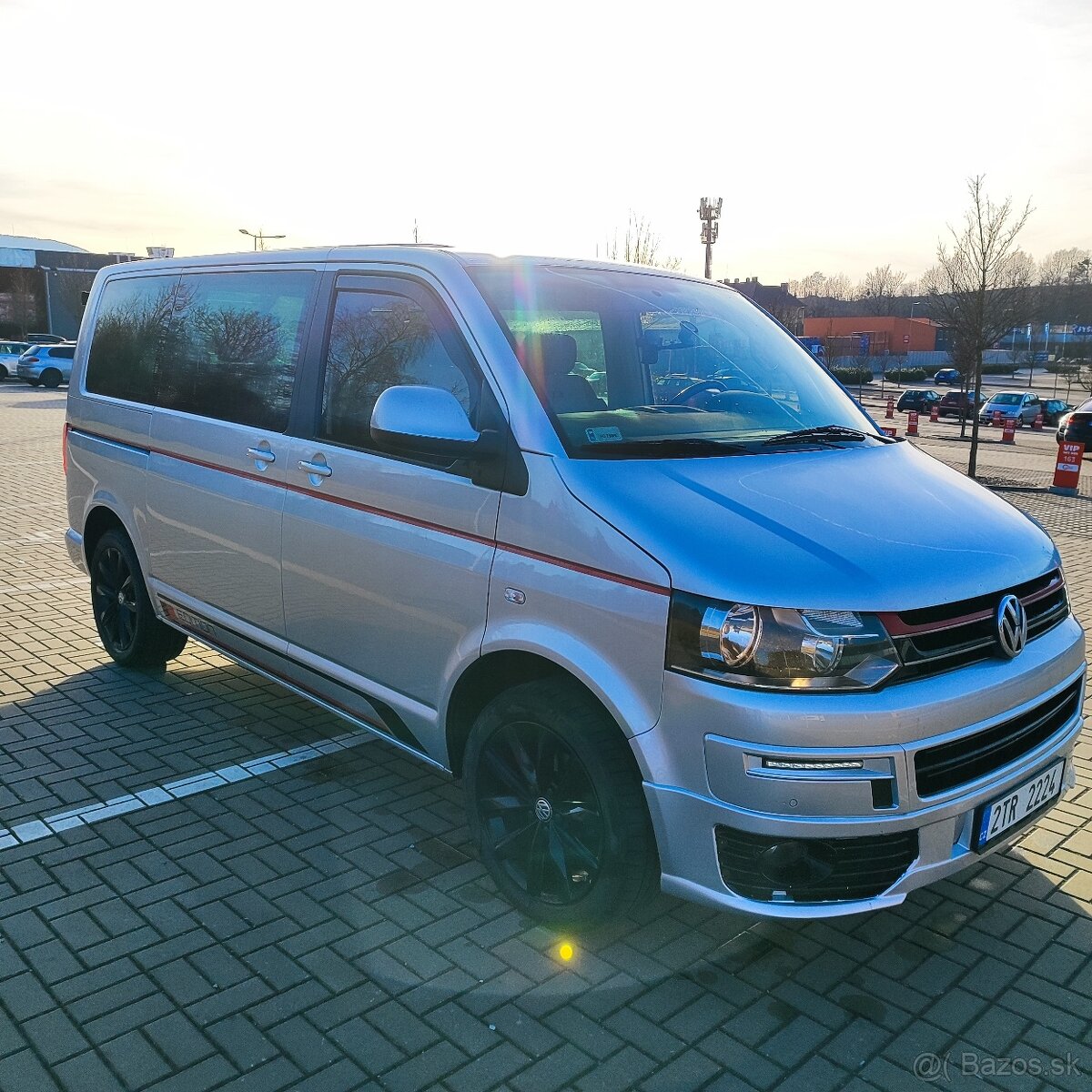 VW Caravelle T5 Comfortline, 103 kW, manuál