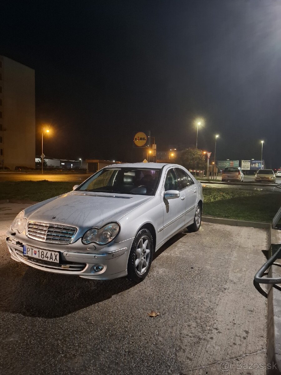 Mercedes  C200