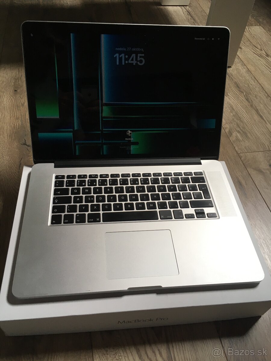 Macbook Pro 15 I7 16 gb RAM