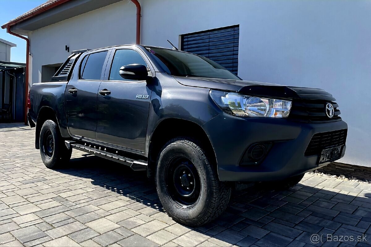 TOYOTA HILUX 2.4 D-4D - PREDAJ AJ NA SPLÁTKY