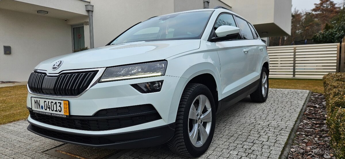 KAROQ 2.0TDI DSG 4X4 STYLE  / MATRIX / ACC  / KESSY  / Ť.Z