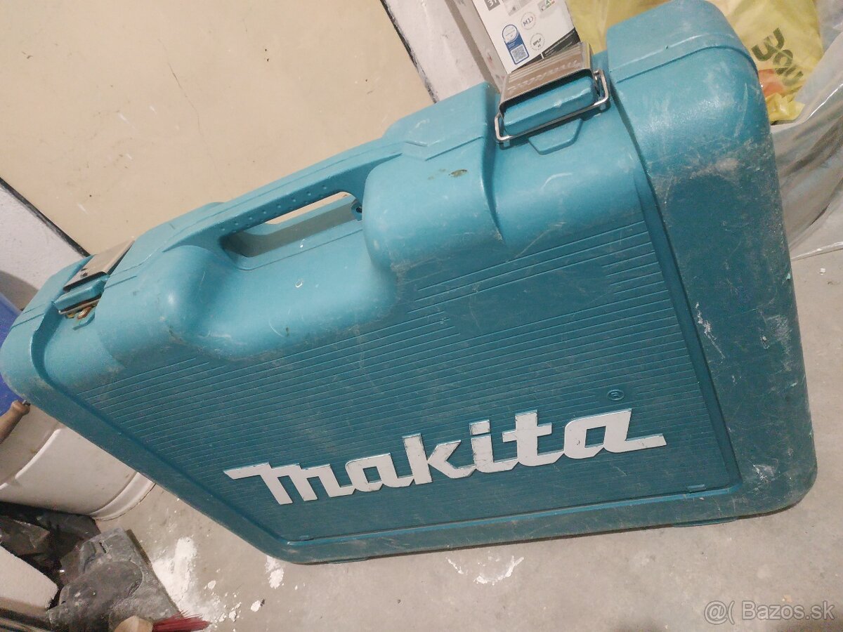 Kufor Makita