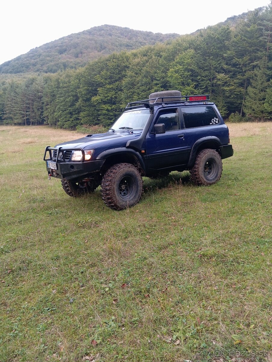 Predám Nissan patrol y61