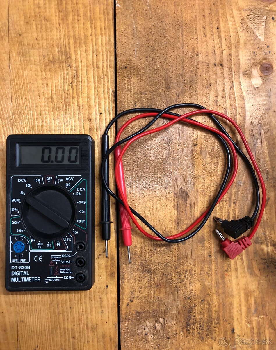 Digitálny multimeter