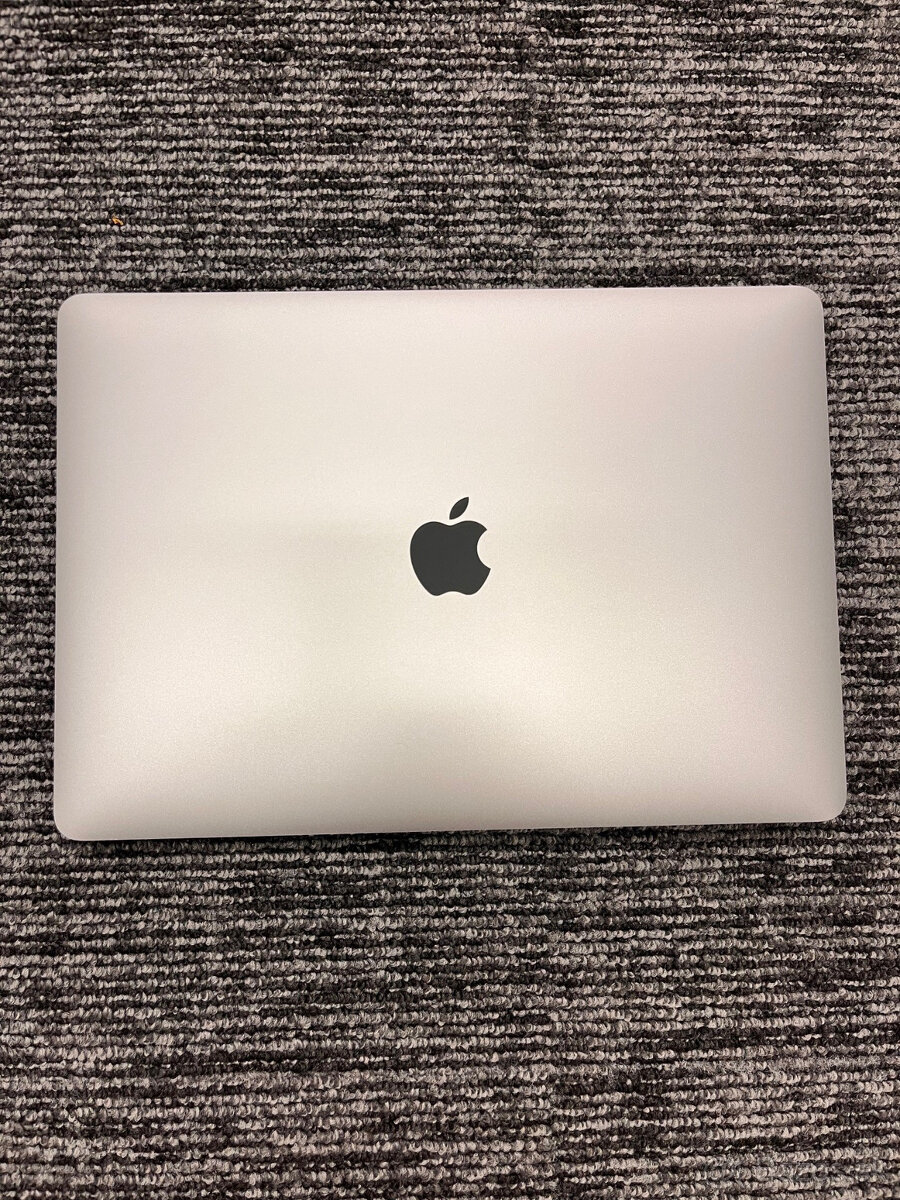 MacBook Pro 2018 | A1989 | 13.3" | CPU: i7 - 2.7GHz | 512gb