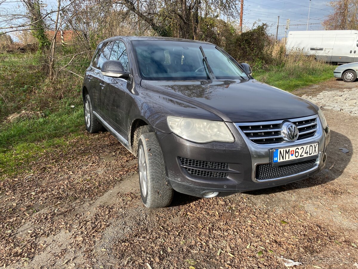 Predám Volkswagen Touareg 2.5 .