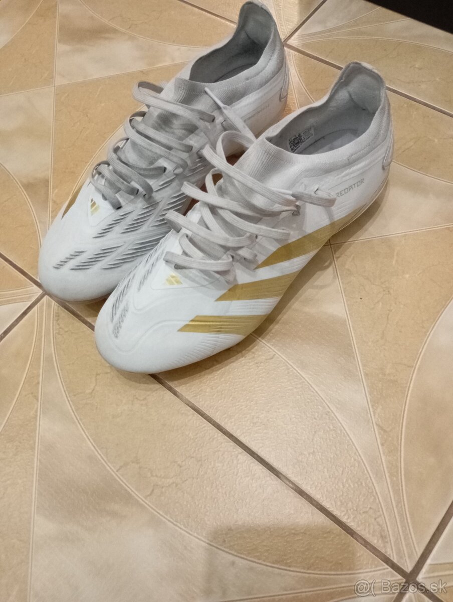 Kopačky Adidas predator PRO Fg