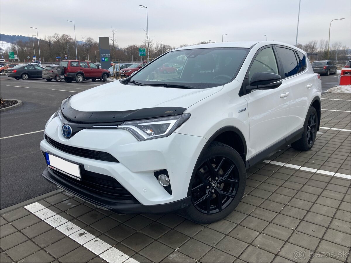 Toyota Rav4 Hybrid 4x4 benzín automat RAV 4