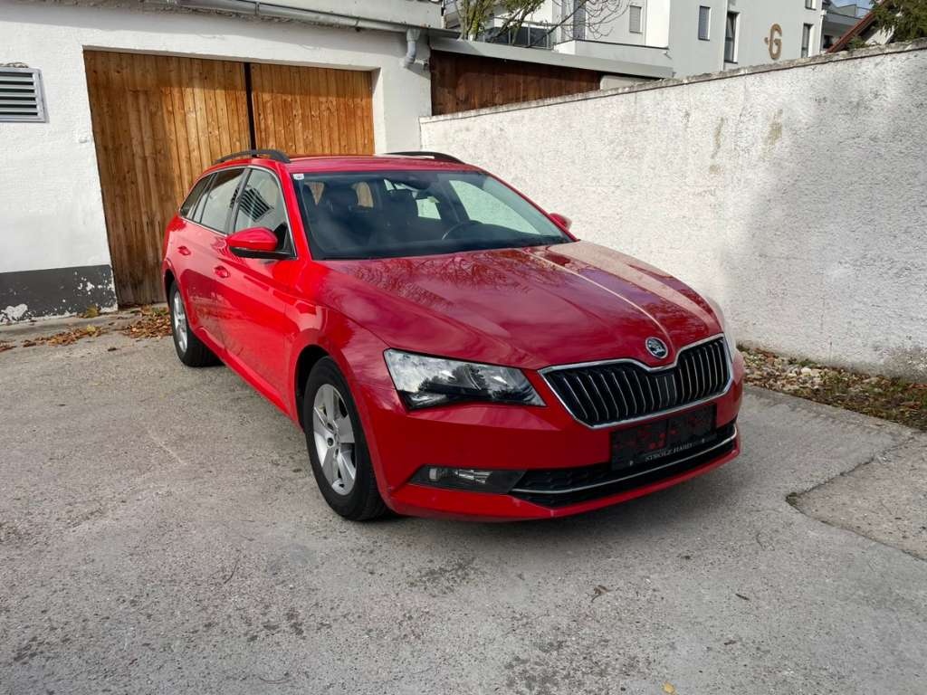 Predám Škoda Superb 3 combi 1,6tdi ročník 2016 Dsg