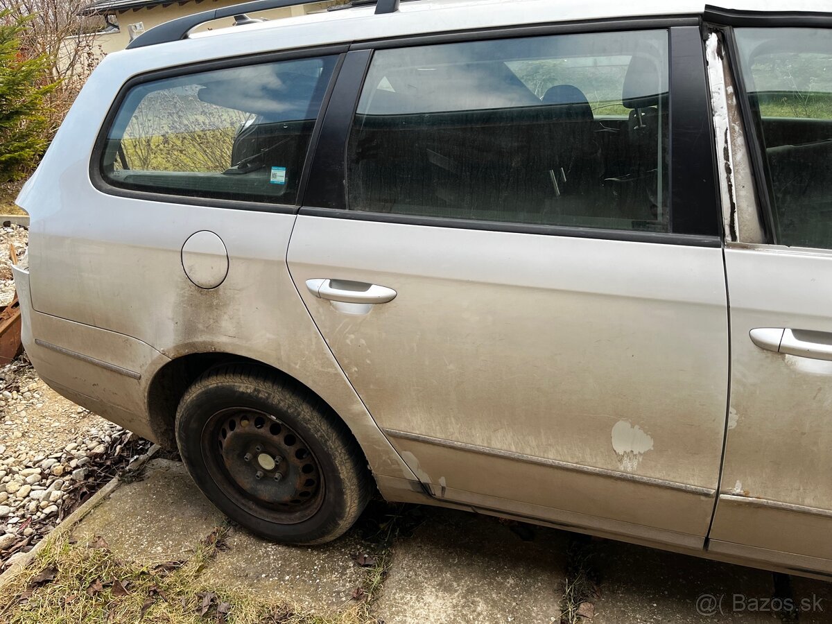 Volkswagen Passat b6 combi zadné dvere