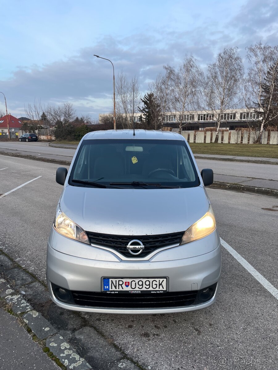 Nissan NV200 Combi