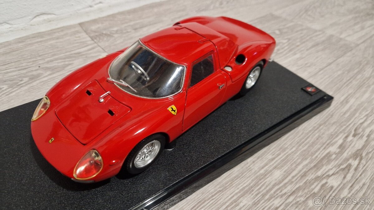 Ferrari 1:18