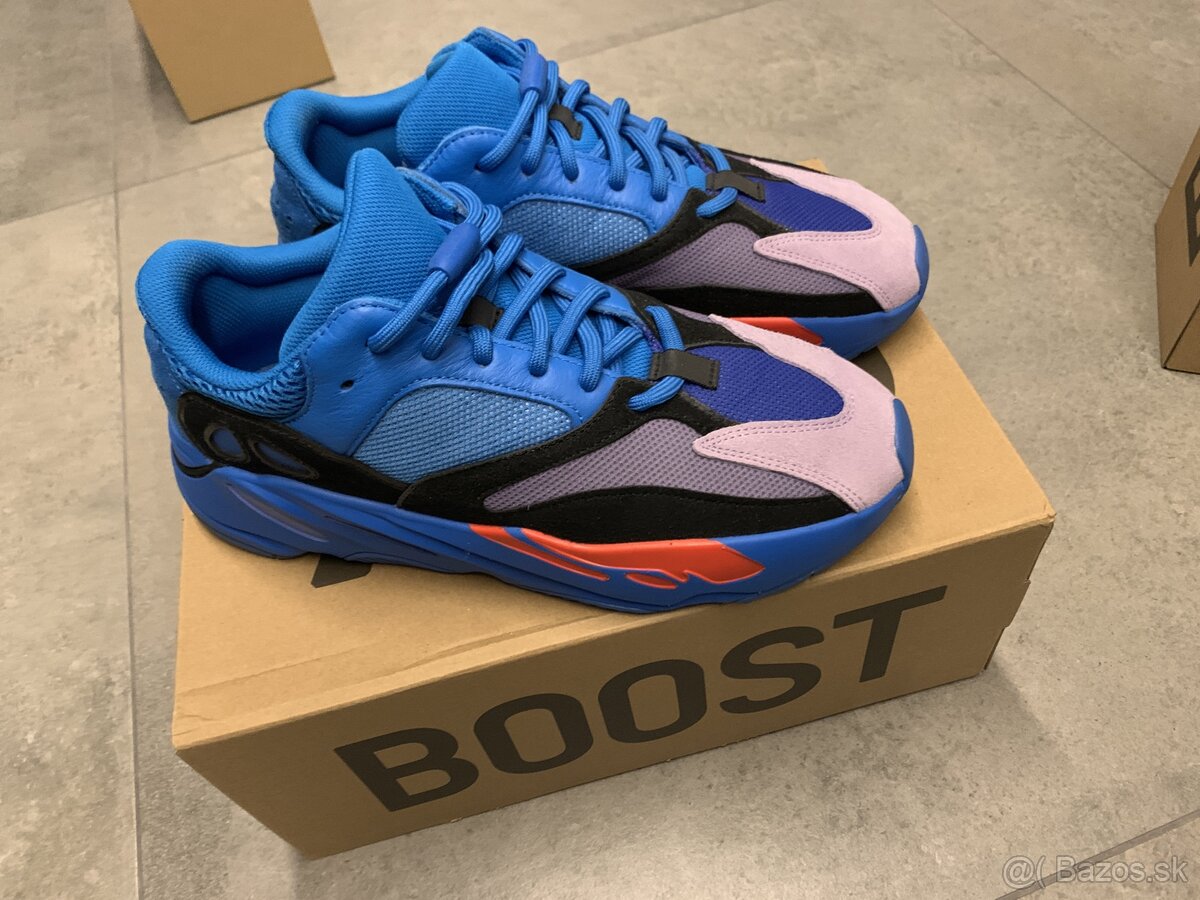 ADIDAS Yeezy Boost 700 Hi-Res Blue