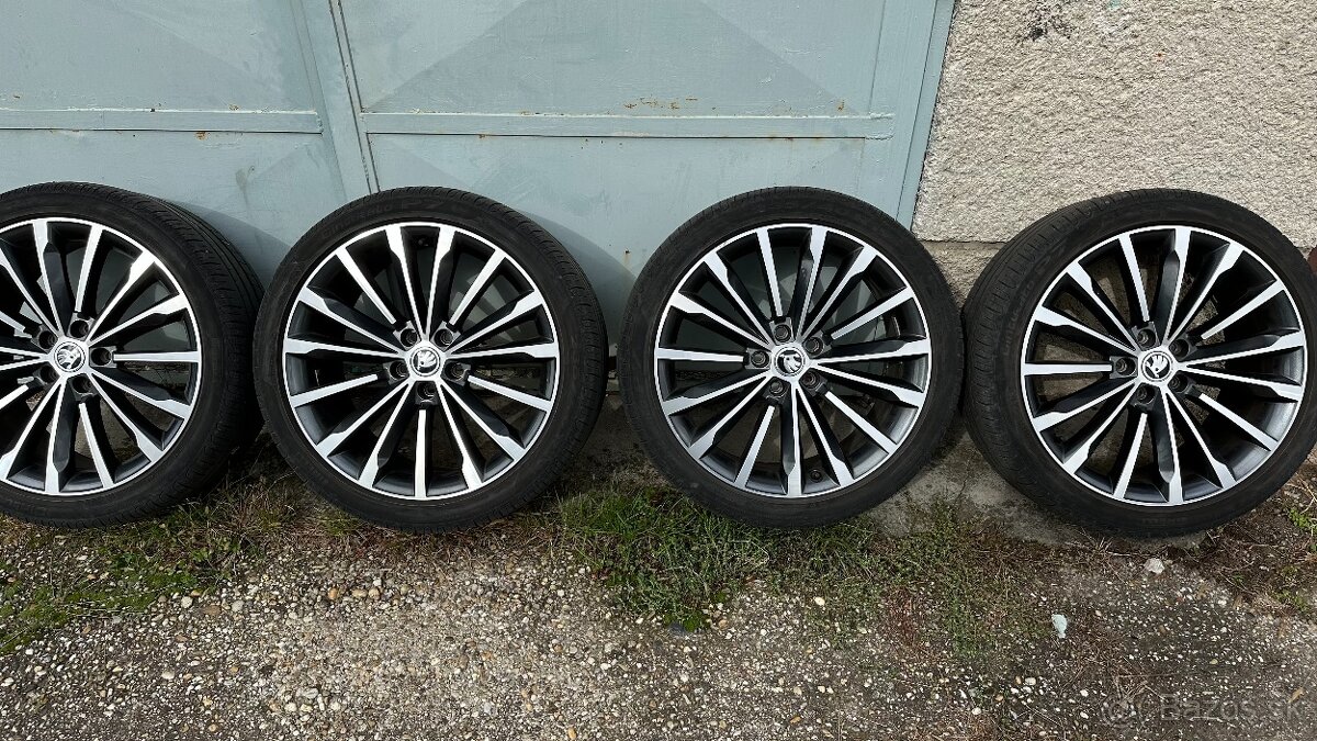 Trinity R19 5x112 Original Skoda ET44 8J