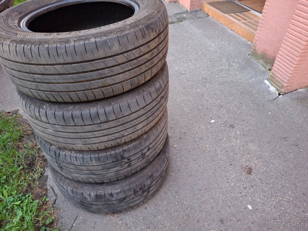 pneumatiky 215/60 R16