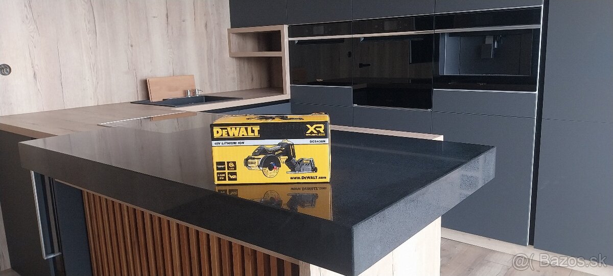 Nová aku flexa DeWalt DCS438N