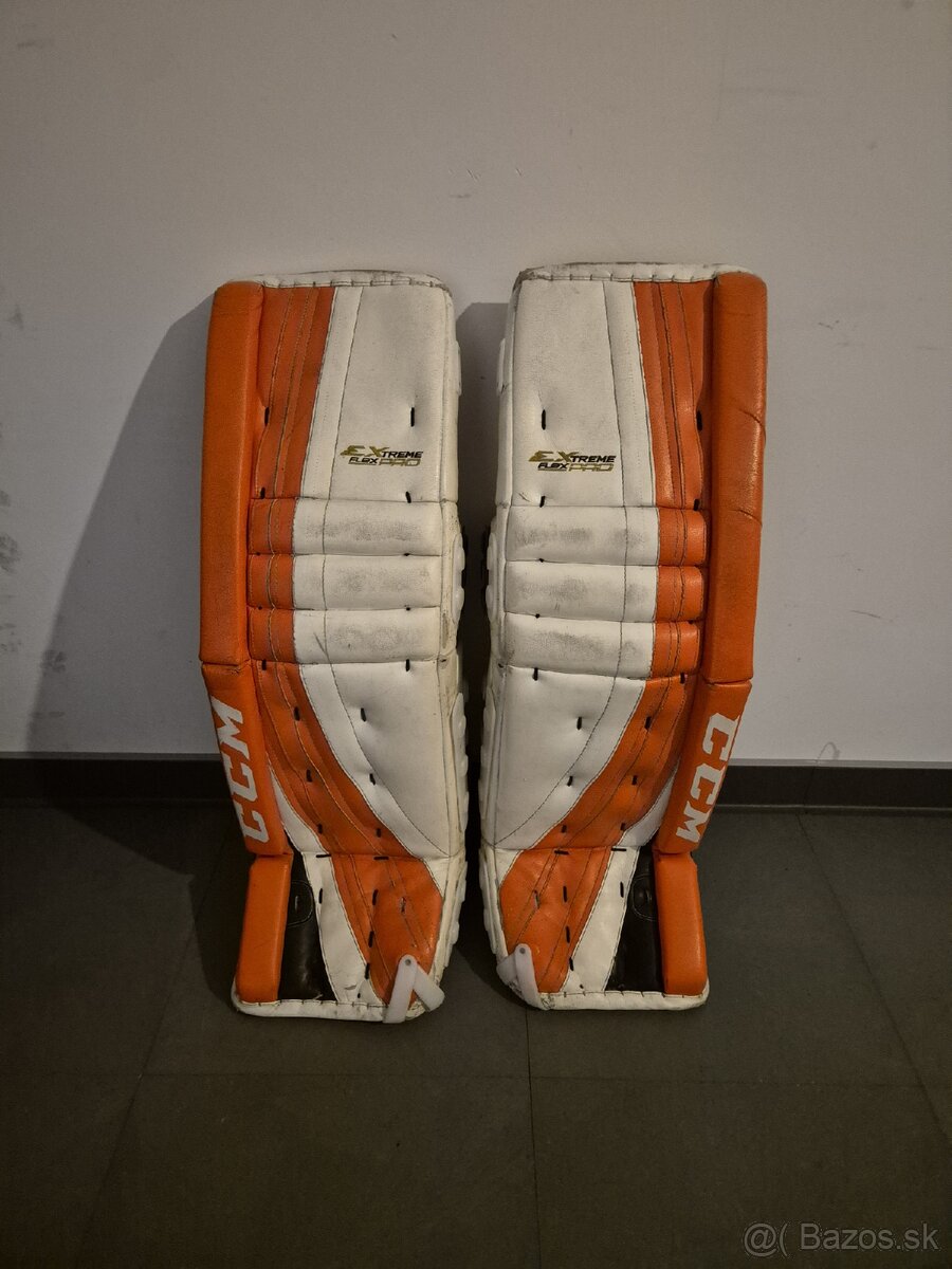 Brankárske betóny CCM ExtremeFlex PRO 36+2 hokejbal