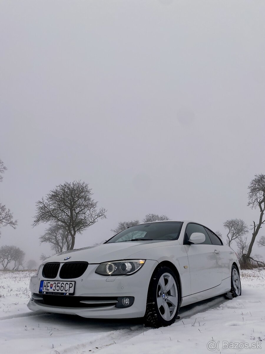 BMW 3 Coupe 320i 125kw, Slovenské. Facelift.