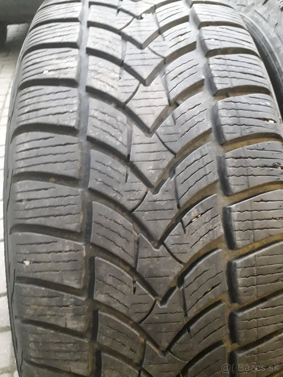 225/60 r17 zimné pneu Debica Frigo