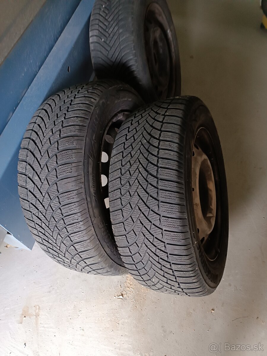 215/60 R16 zimné