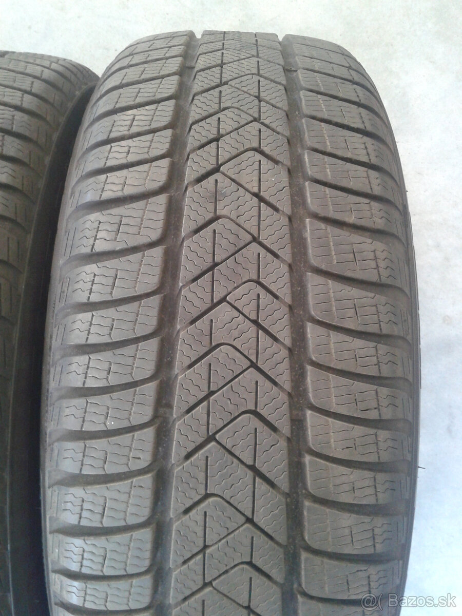 4ks zimne 225/55 R18 102V PIRELLI WINTER SOTTOZERO 3