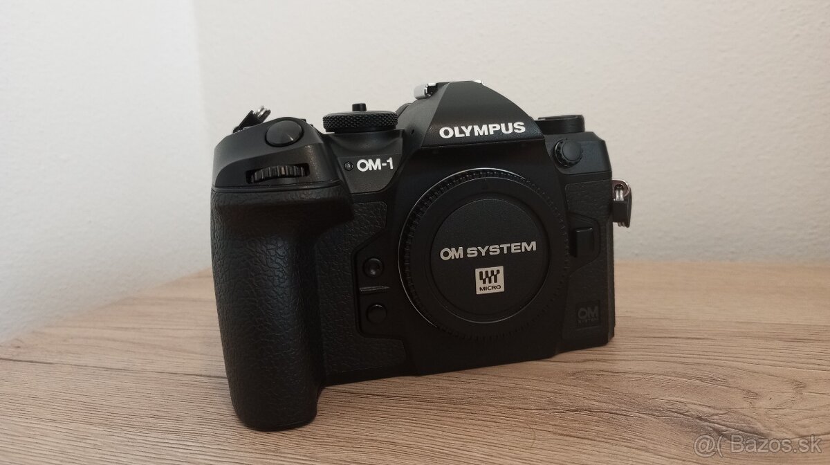 Olympus OM-1