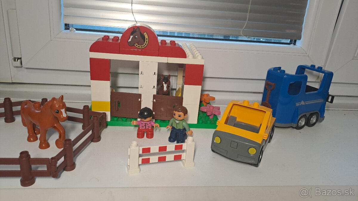 LEGO Duplo Koňské stáje 5648