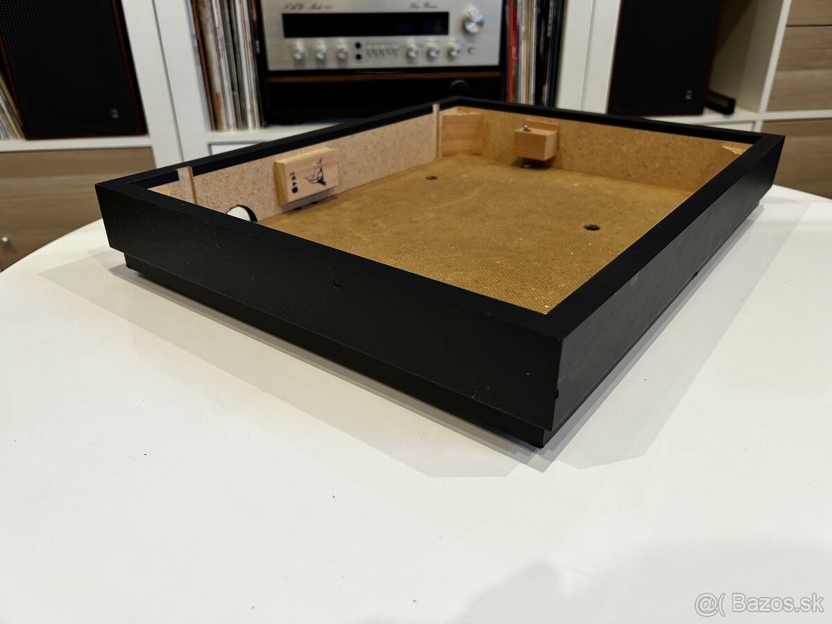 Zachovalý obal na gramofón Thorens TD166MKII