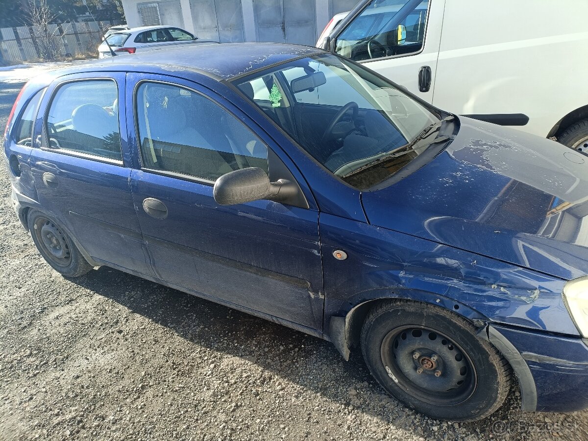 Rozpredam opel corsa 1,0i z10xep r.2005